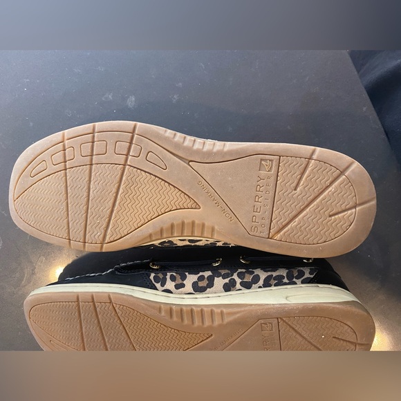 Women’s size 9 sperry boat shoes - Picture 4 of 4